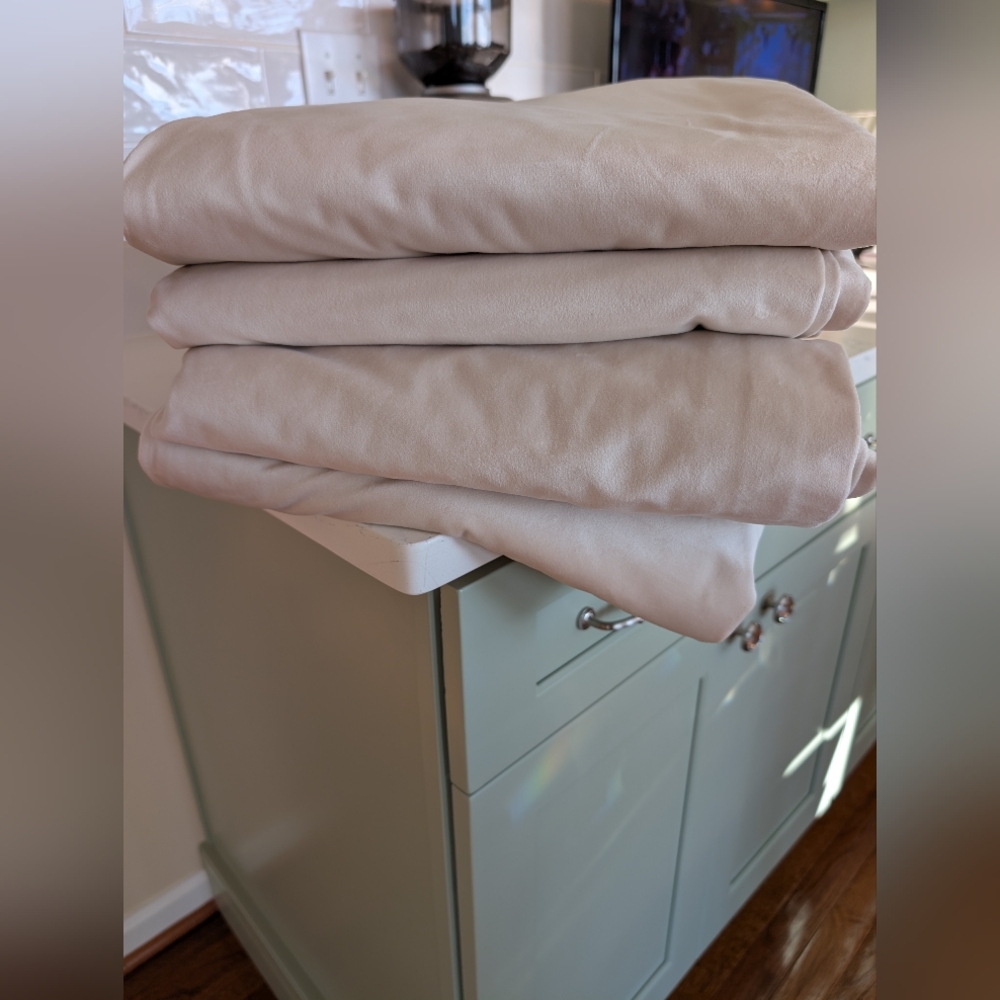 4 BRAND NEW! NEVER HUNG OR USED ONCE!! HPD VELVET DRAPES,LINED, HEAVY/BEAUTIFUL